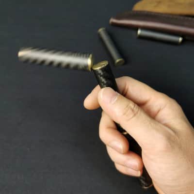 Jouet anti stress carbone bâton magnétique